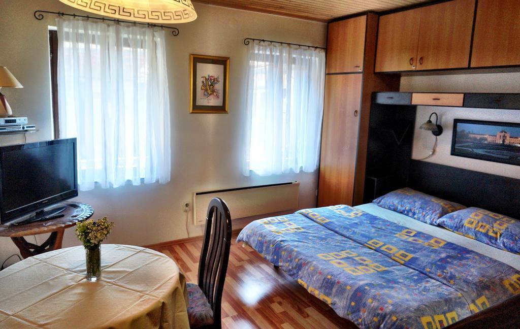Marinac Apartment ซาเกร็บ ภายนอก รูปภาพ